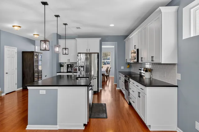 $475,000 | 430 Cherrybark Oak Street, Summerville, SC 29486