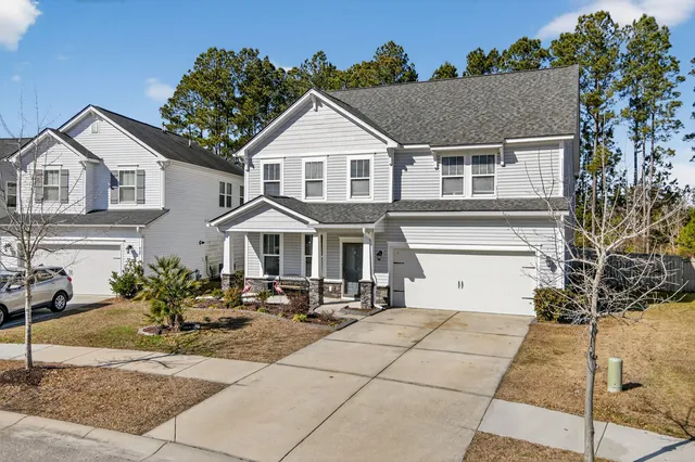 $475,000 | 430 Cherrybark Oak Street, Summerville, SC 29486