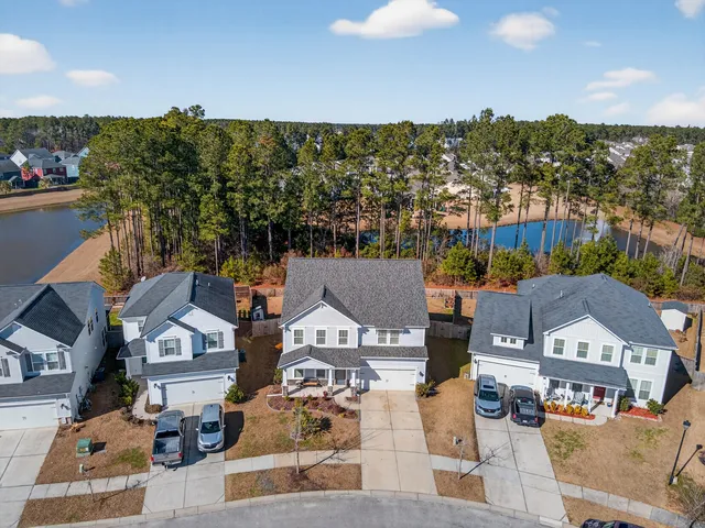 $475,000 | 430 Cherrybark Oak Street, Summerville, SC 29486