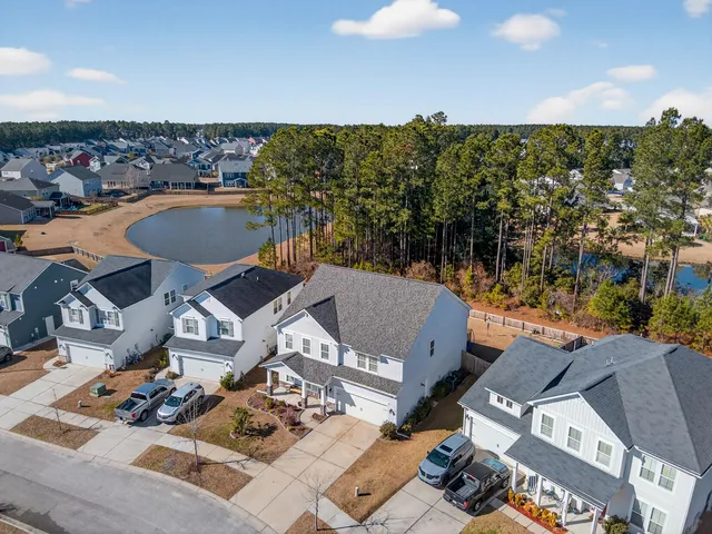 $475,000 | 430 Cherrybark Oak Street, Summerville, SC 29486