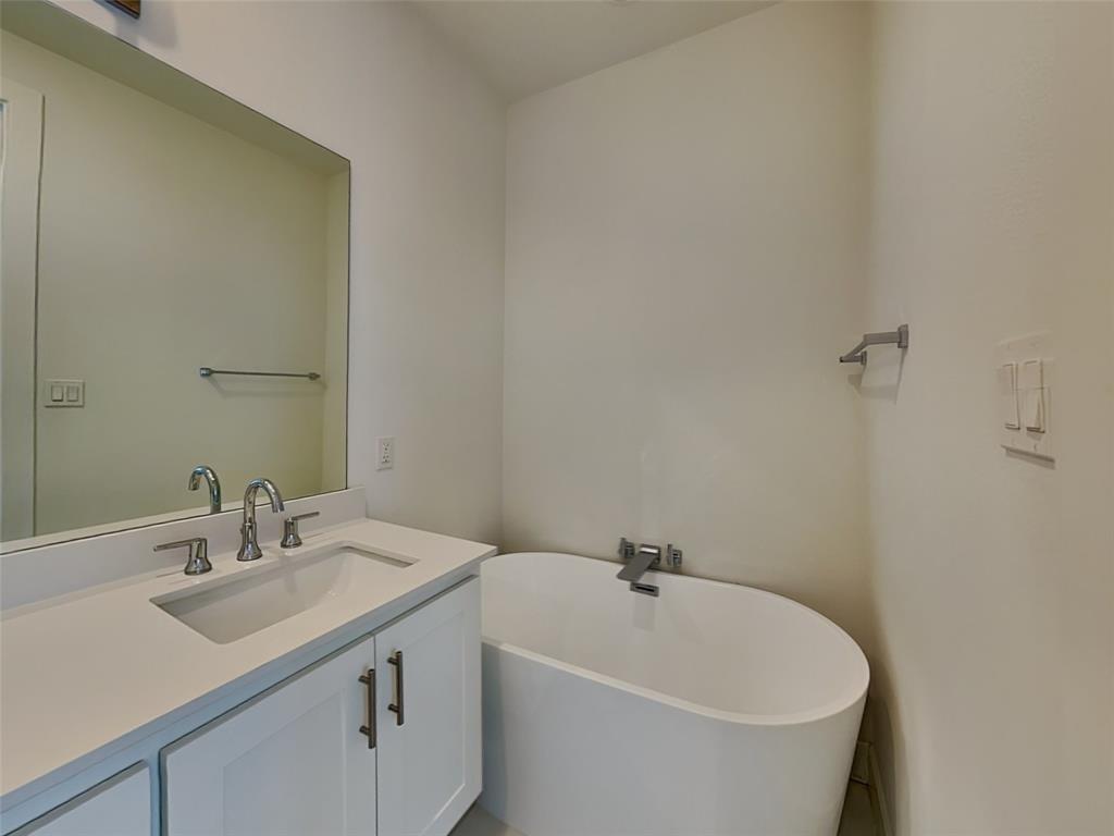 645 North Tyler Street, Unit 302 Dallas, TX 75208 - Photo 15 of 18