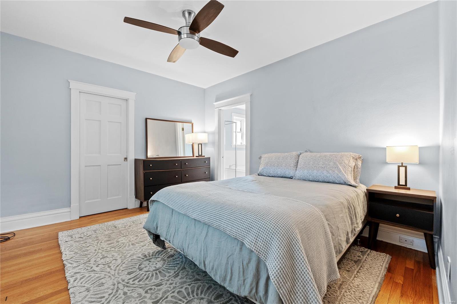 5442 Gresham Avenue St. Louis, MO 63109 - Photo 13 of 32