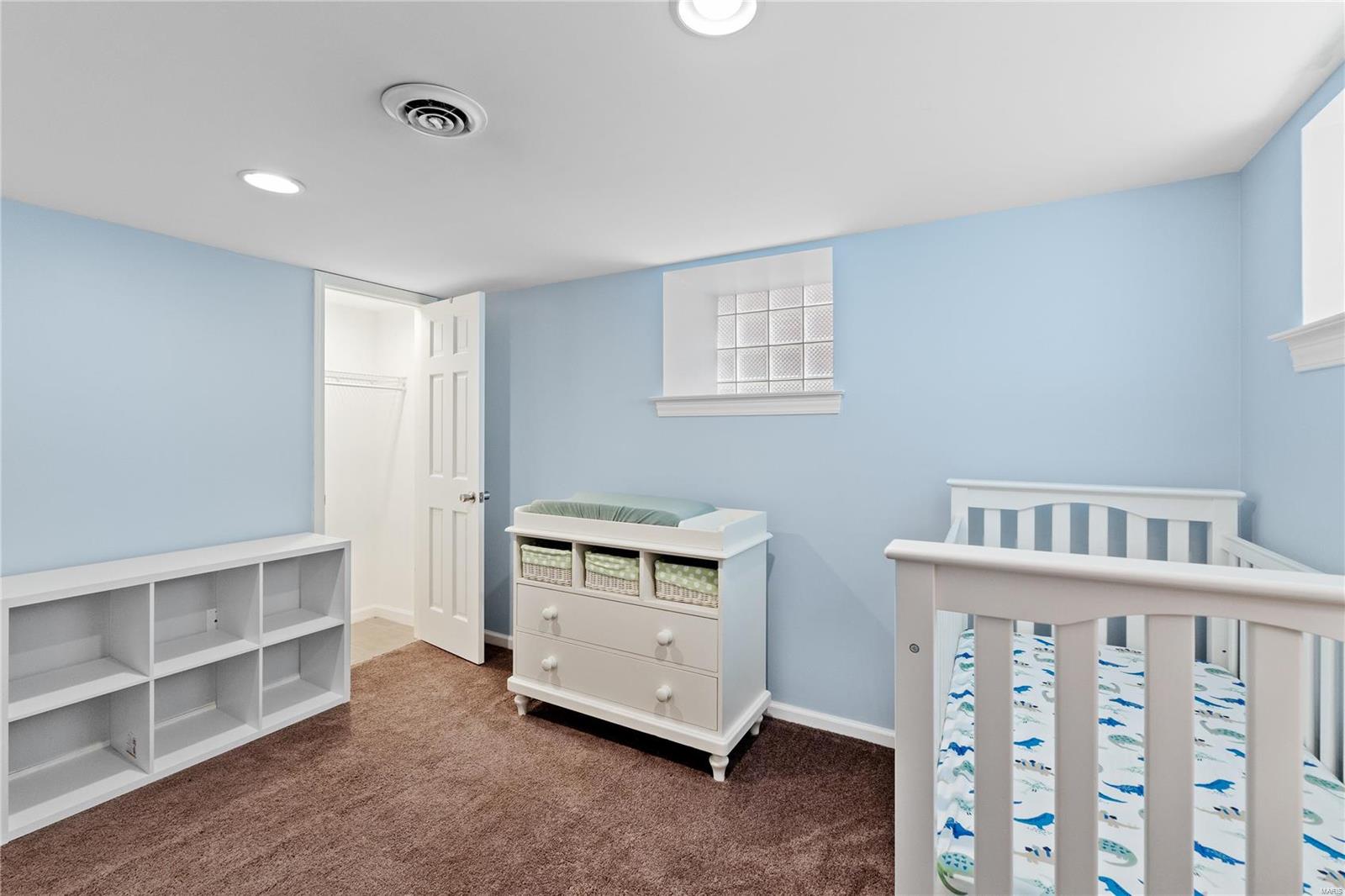 5442 Gresham Avenue St. Louis, MO 63109 - Photo 23 of 32