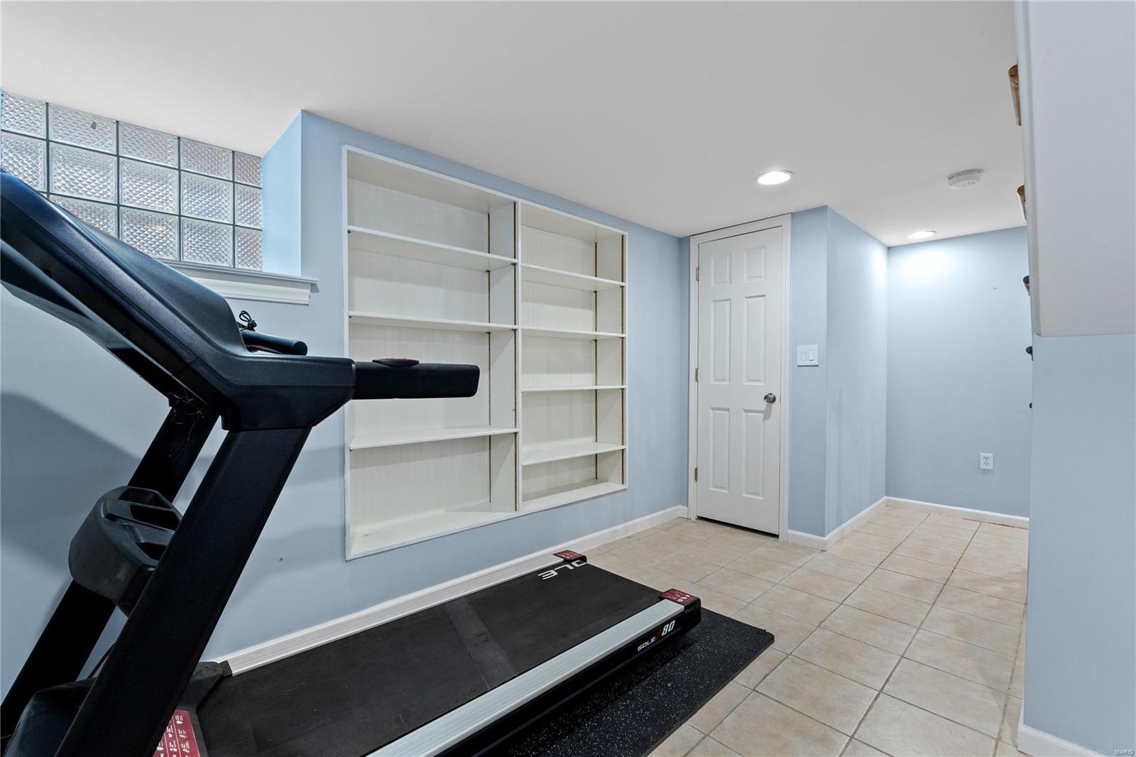 5442 Gresham Avenue St. Louis, MO 63109 - Photo 26 of 32