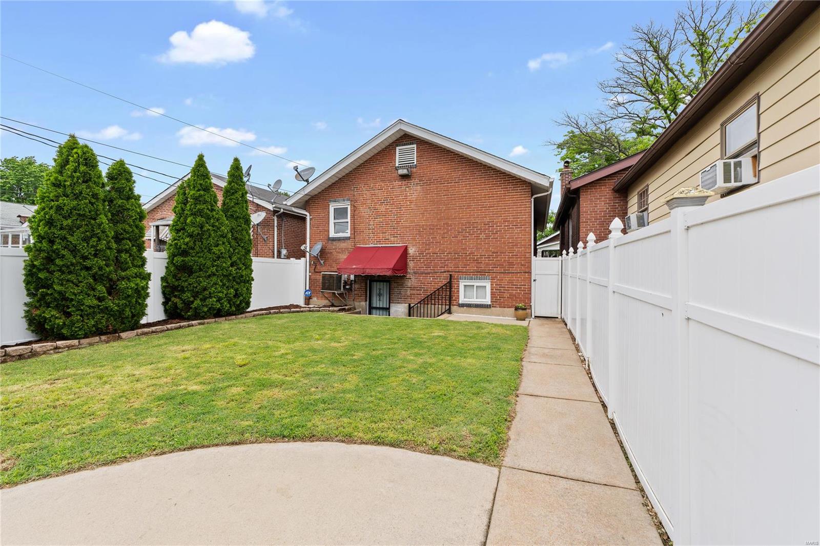 5442 Gresham Avenue St. Louis, MO 63109 - Photo 30 of 32