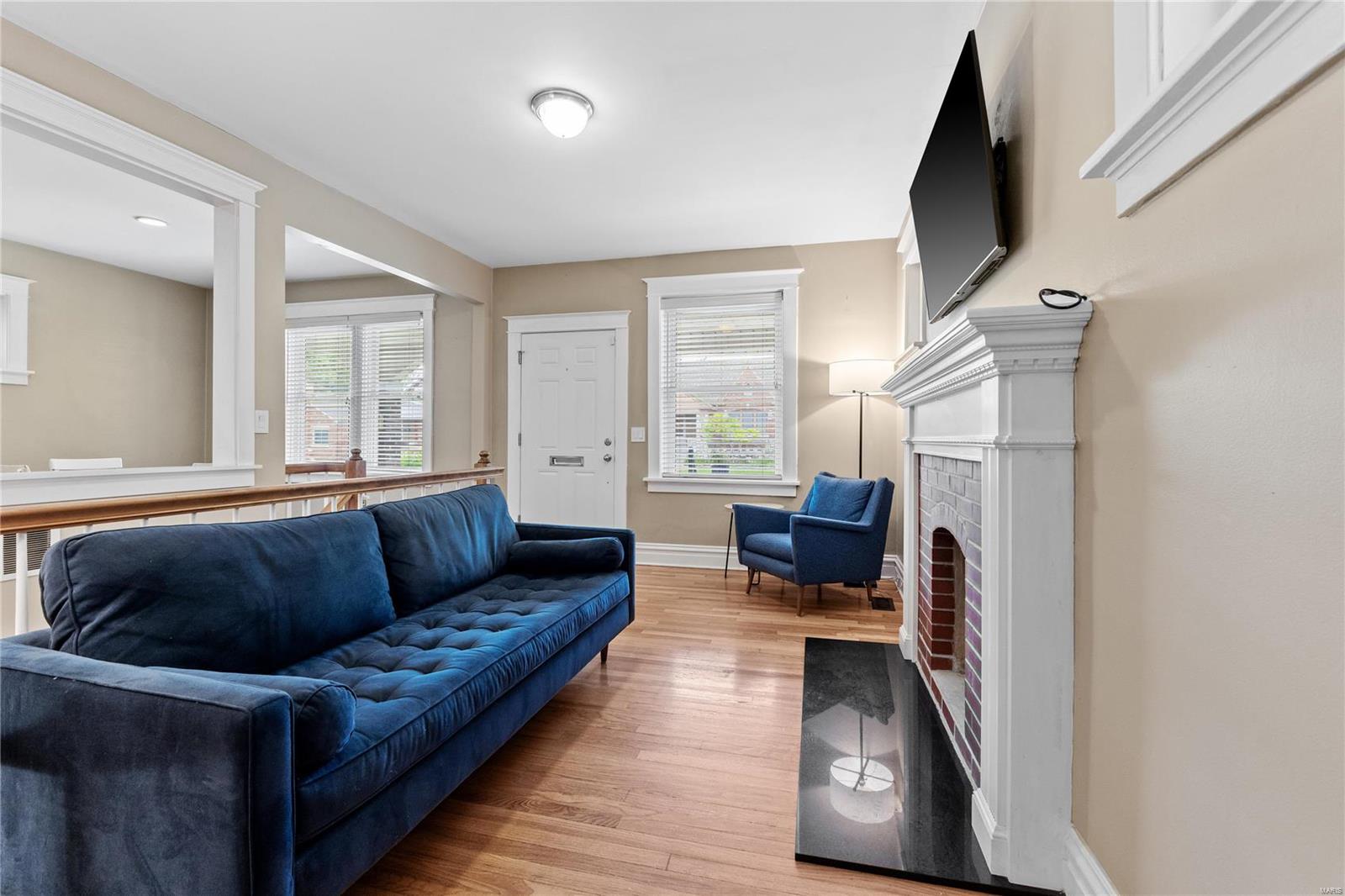 5442 Gresham Avenue St. Louis, MO 63109 - Photo 5 of 32