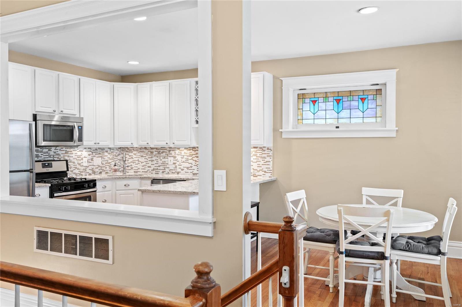 5442 Gresham Avenue St. Louis, MO 63109 - Photo 6 of 32