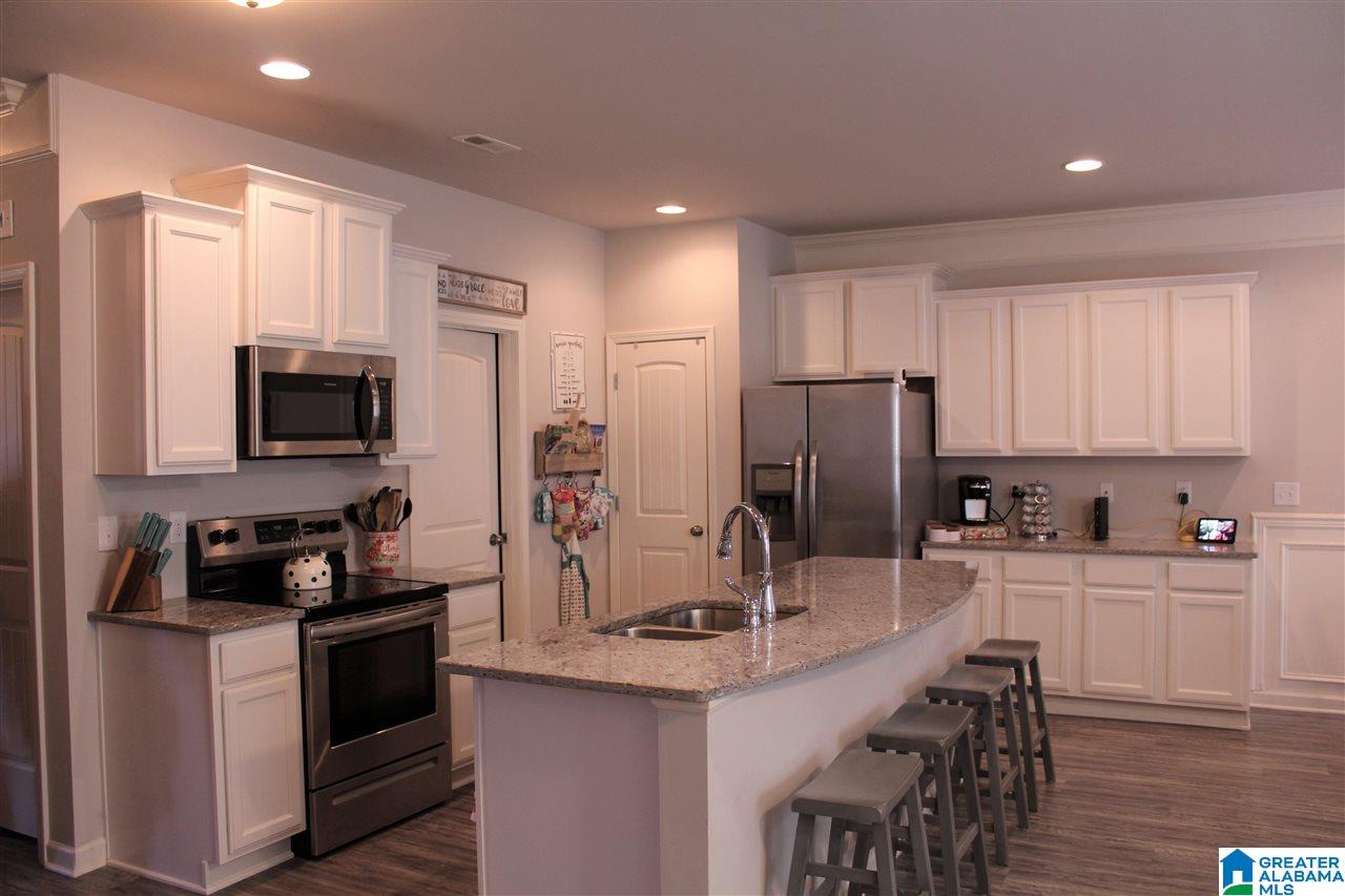 560 Briar Ridge Circle Odenville, AL 35120 - Photo 6 of 28