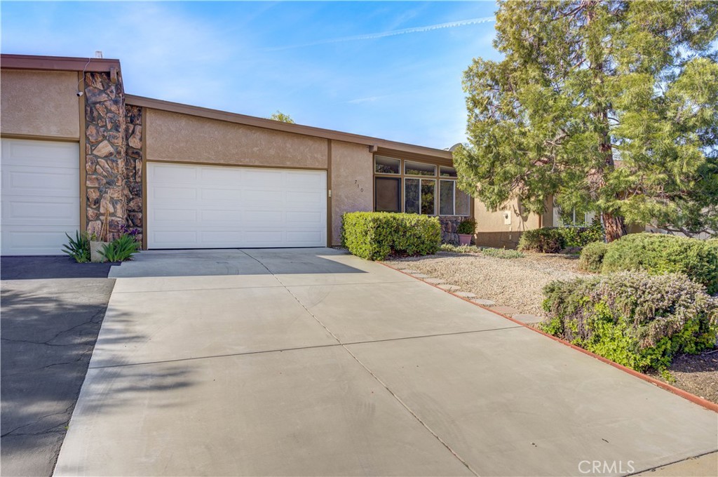 710 Queenanne Road Paso Robles, CA 93446 - Photo 1 of 1 Welcome!
