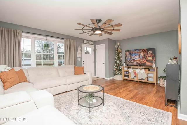 $334,900 | 102 Hickory Lane, Sweetwater, TN 37874