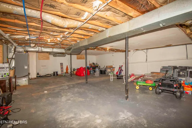 $334,900 | 102 Hickory Lane, Sweetwater, TN 37874