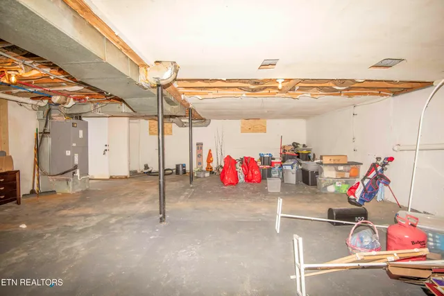 $334,900 | 102 Hickory Lane, Sweetwater, TN 37874