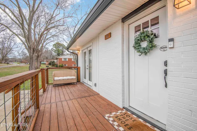 $334,900 | 102 Hickory Lane, Sweetwater, TN 37874