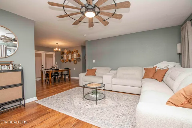 $334,900 | 102 Hickory Lane, Sweetwater, TN 37874