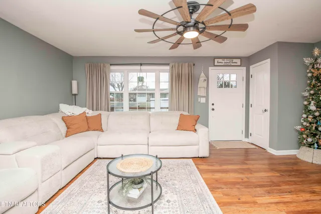 $334,900 | 102 Hickory Lane, Sweetwater, TN 37874