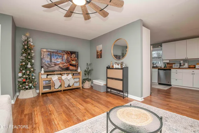 $334,900 | 102 Hickory Lane, Sweetwater, TN 37874