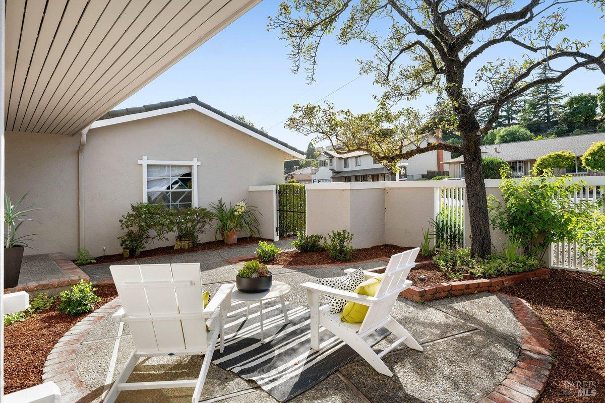 116 Twelveoak Hill Drive San Rafael, CA 94903 - Photo 19 of 93