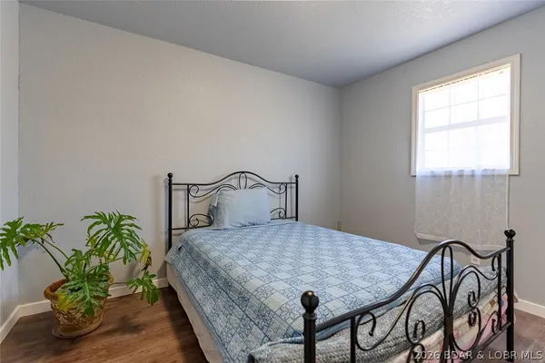 $300,000 | 11218 Maries 225 Road, Dixon, MO 65459