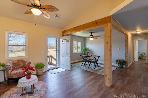 $300,000 | 11218 Maries 225 Road, Dixon, MO 65459