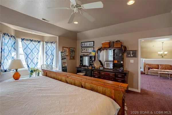 $300,000 | 11218 Maries 225 Road, Dixon, MO 65459