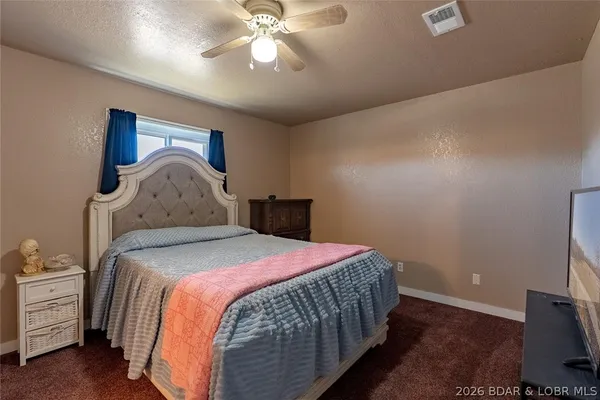 $300,000 | 11218 Maries 225 Road, Dixon, MO 65459