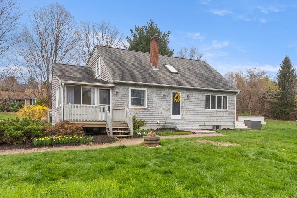 25 Uptack Road Groveland, MA 01834 - Photo 3 of 41
