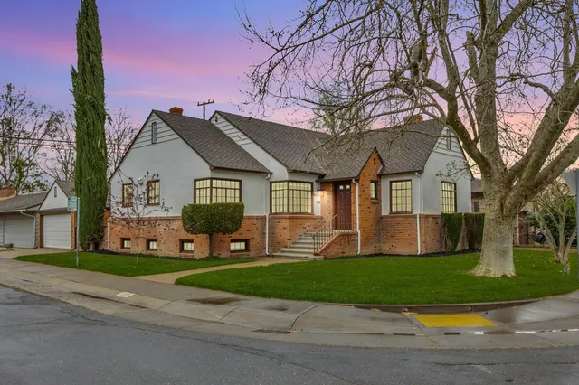 $875,000 | 1701 9th Avenue, Sacramento, CA 95818