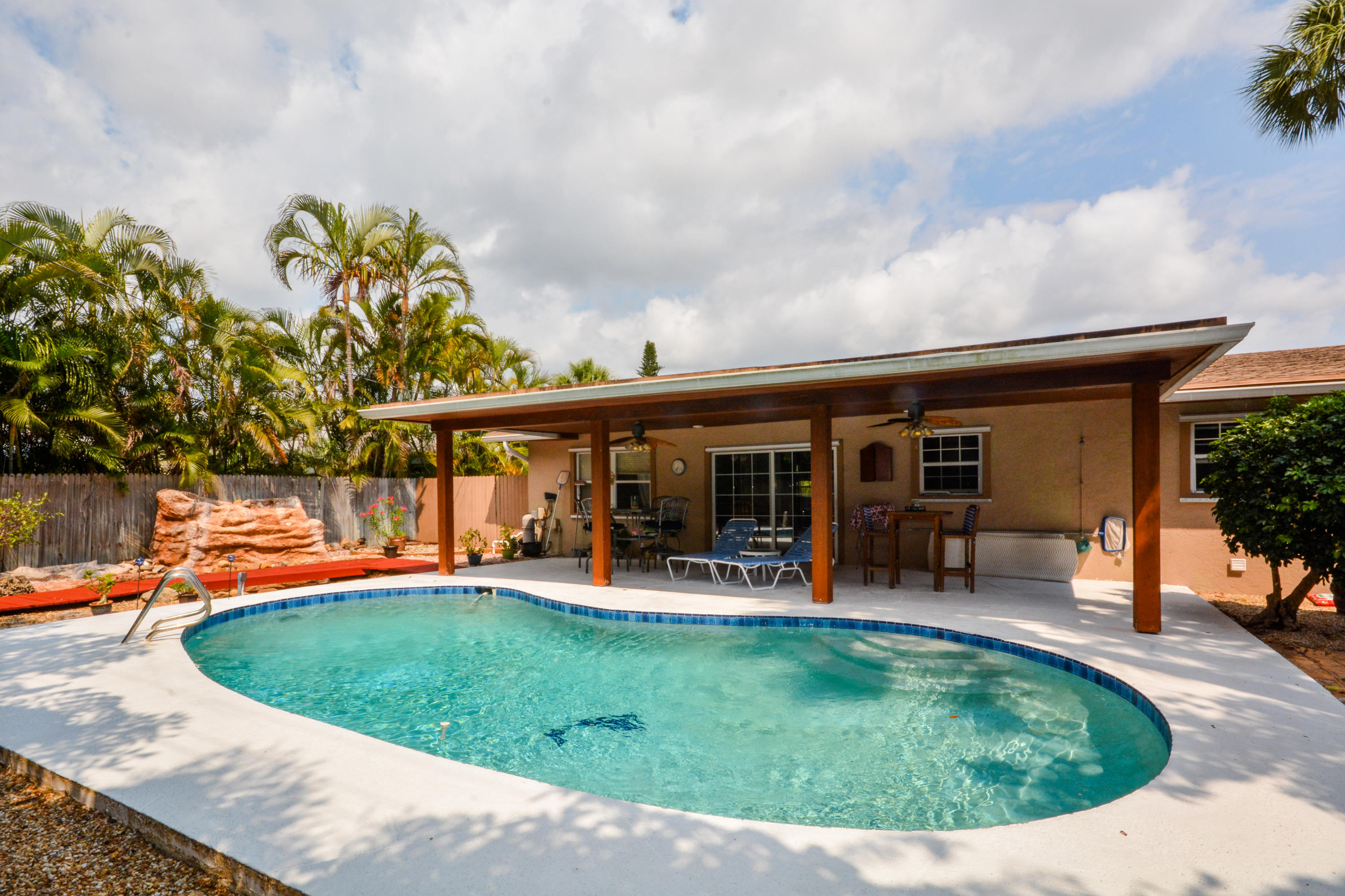 754 Northwest 7th Street Boca Raton, FL 33486 - Photo 22 of 23 23.jpg