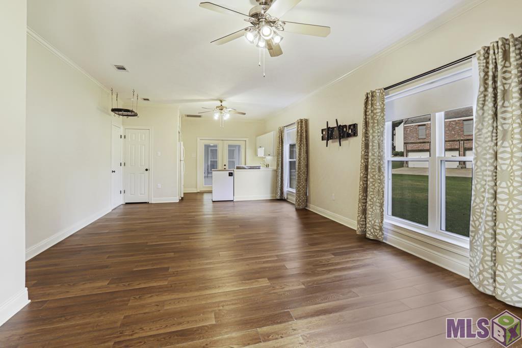 336 Shady Lake Parkway Baton Rouge, LA 70810 - Photo 38 of 41 Guest apartment