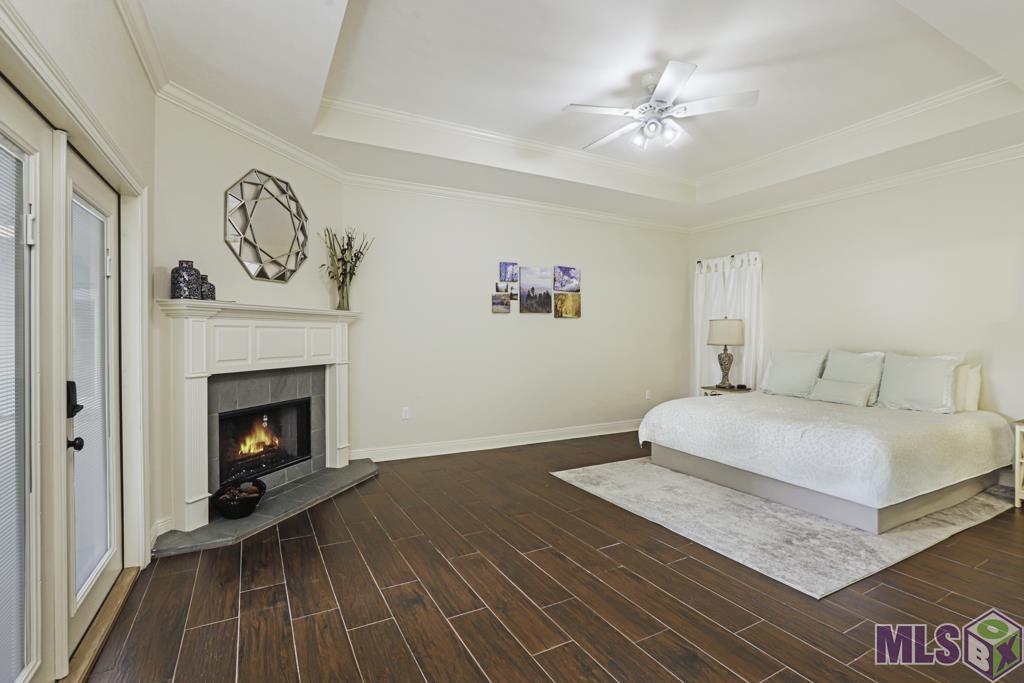 336 Shady Lake Parkway Baton Rouge, LA 70810 - Photo 4 of 41 Primary suite