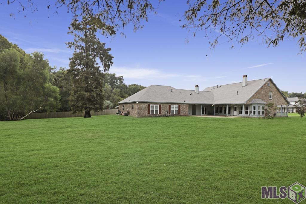 336 Shady Lake Parkway Baton Rouge, LA 70810 - Photo 9 of 41