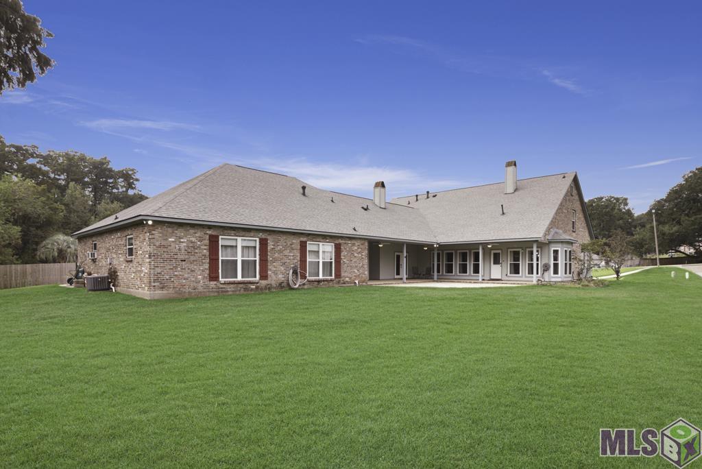 336 Shady Lake Parkway Baton Rouge, LA 70810 - Photo 10 of 41