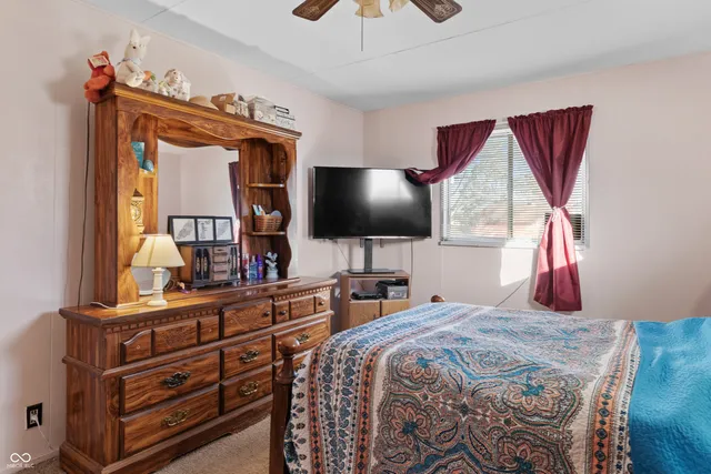 $165,000 | 528 Winfield Street, Greenfield, IN 46140