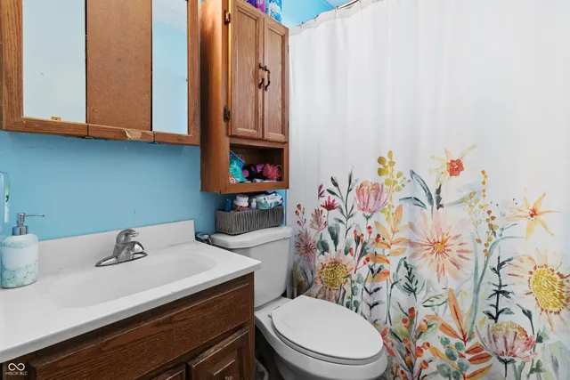 $165,000 | 528 Winfield Street, Greenfield, IN 46140