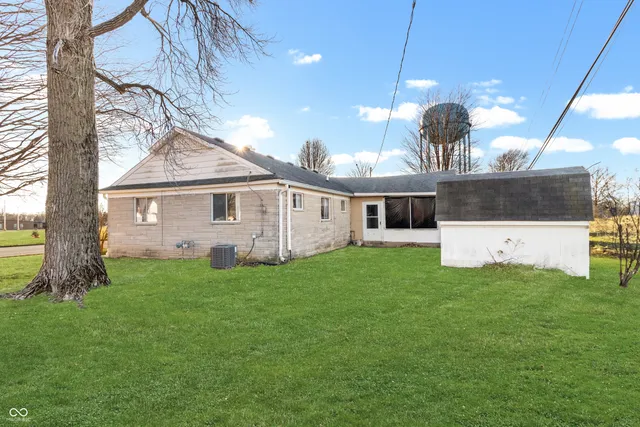 $165,000 | 528 Winfield Street, Greenfield, IN 46140