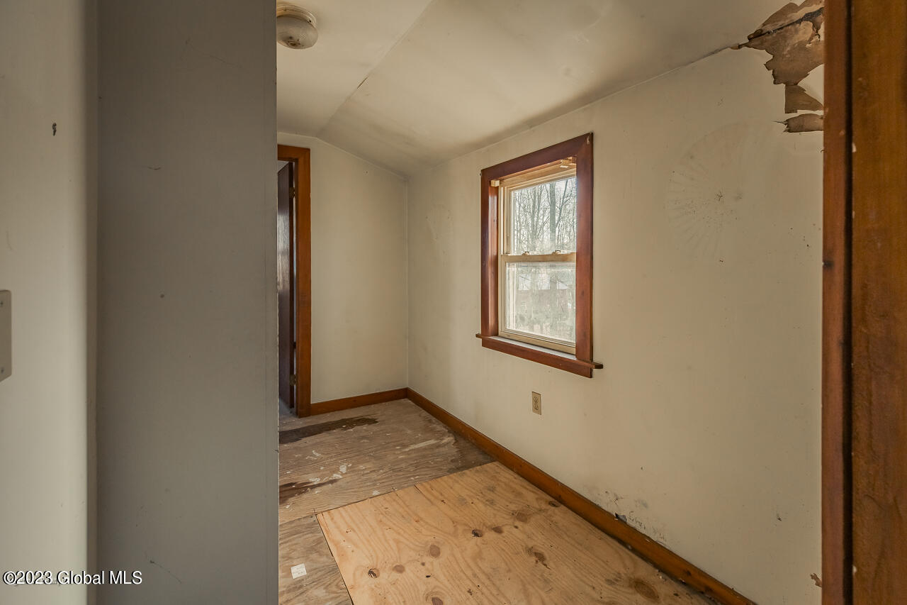 2648 Crane Road Ballston Spa, NY 12020 - Photo 9 of 21 MLS-22