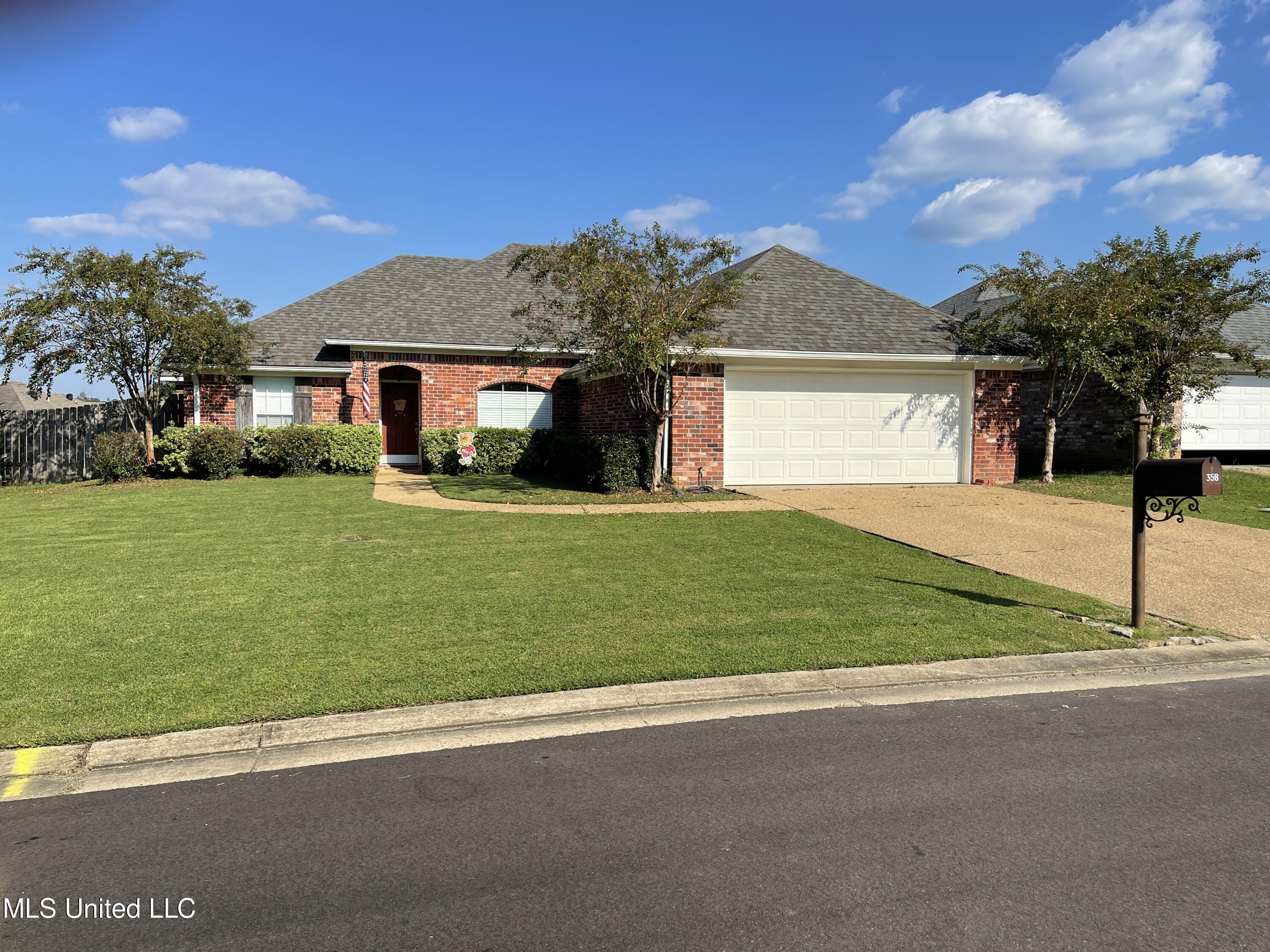 358 Kings Ridge Circle Brandon, MS 39047 - Photo 1 of 35 Street View