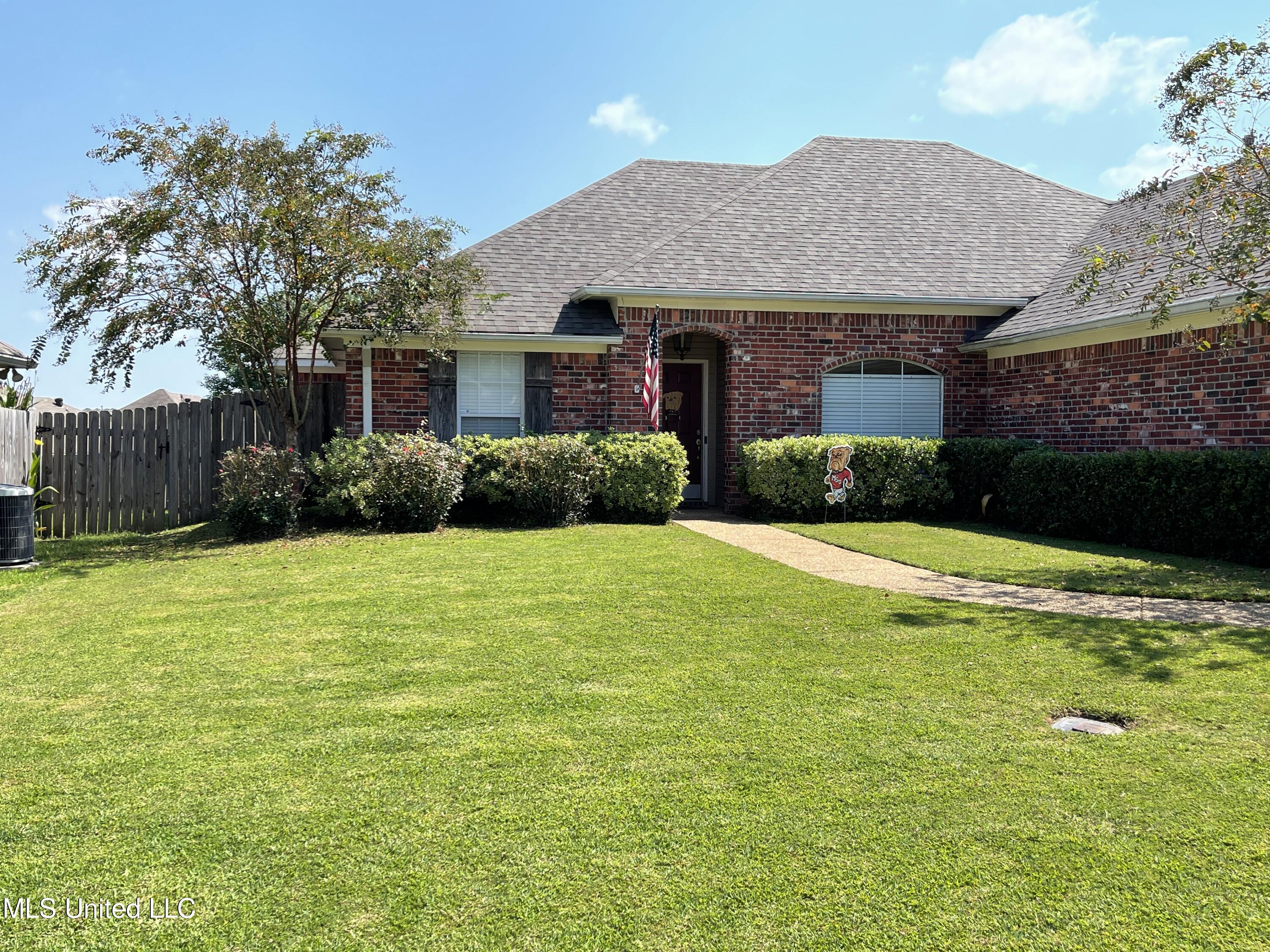 358 Kings Ridge Circle Brandon, MS 39047 - Photo 3 of 35 A03A6D07-97B4-440D-A382-8F526E29BDE2