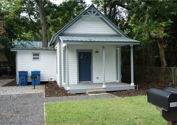 $1,000 | 1406 Monck Street, Brunswick, GA 31520