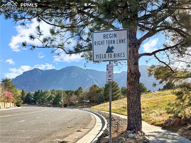 $374,000 | 422 Cobblestone Drive, Colorado Springs, CO 80906