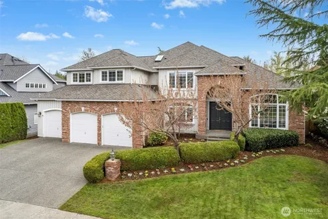 $2,388,000 | 926 269th Avenue Southeast, Sammamish, WA 98075