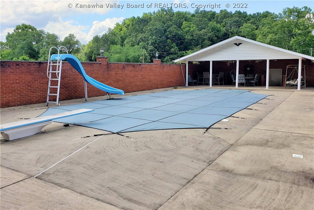 3816 Ripley Road Point Pleasant, WV 25550 - Photo 6 of 25 18x38 In-Ground Diving Pool w/Covered Cabana