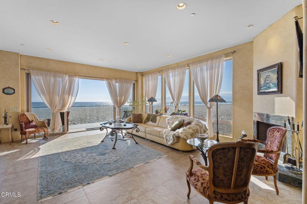 5160 Neptune Square Oxnard, CA 93035 - Photo 16 of 74