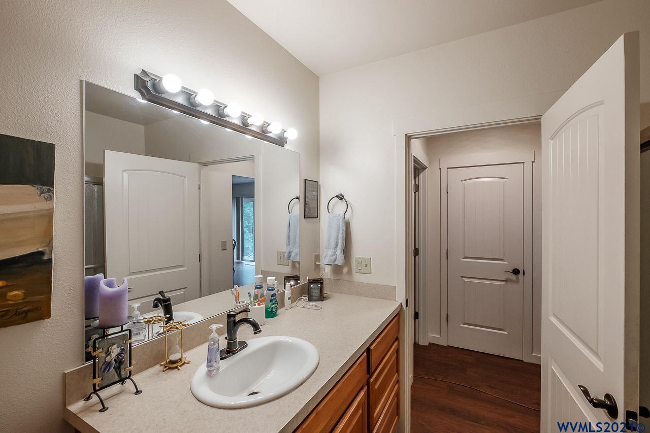 17925 Brown (-17930) Road Dallas, OR 97338 - Photo 18 of 33 Gallery Image 18