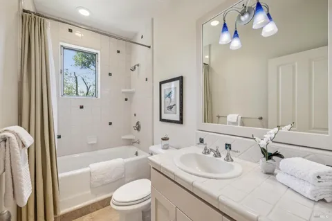 $3,250,000 | 17485 Mallard Drive, Sonoma, CA 95476