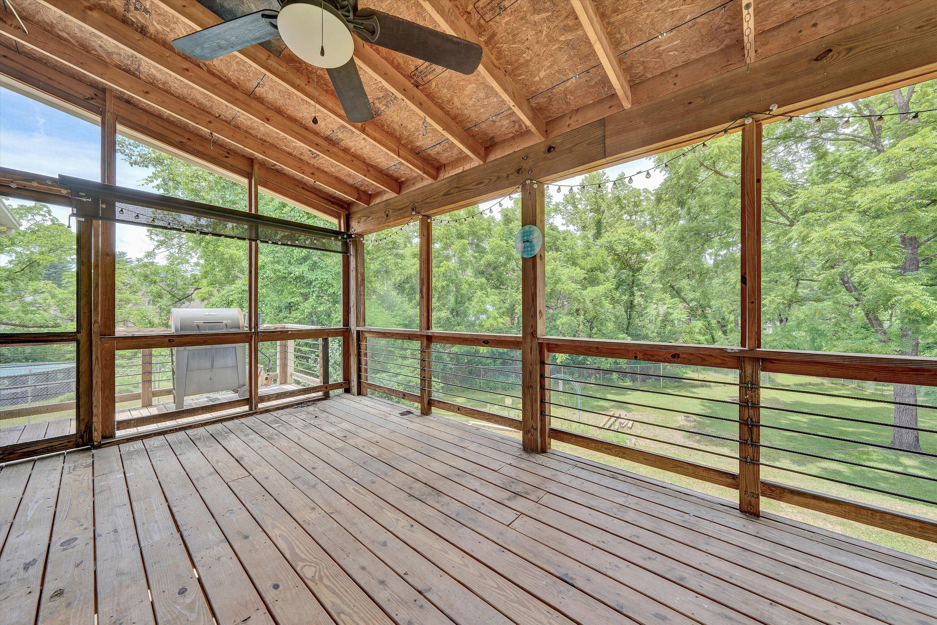4064 Crawford Road Roanoke, VA 24018 - Photo 16 of 33 16-DSC00289