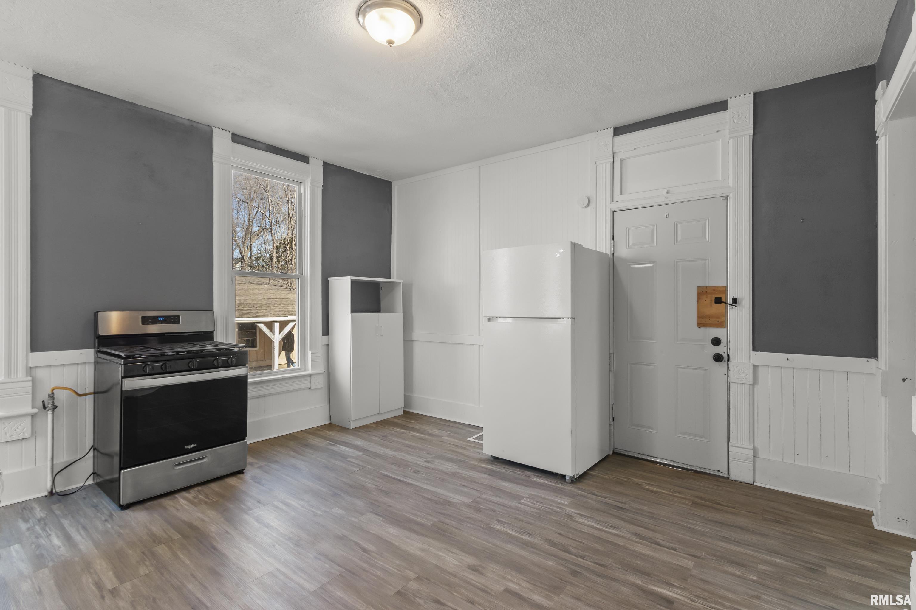 2117 West Starr Street Peoria, IL 61605 - Photo 12 of 36