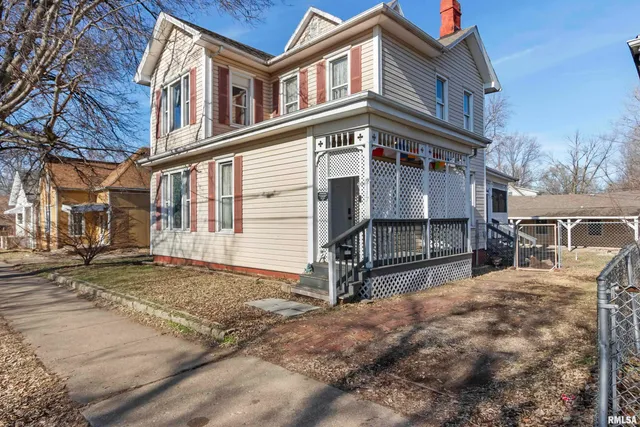 $77,500 | 2117 West Starr Street, Peoria, IL 61605