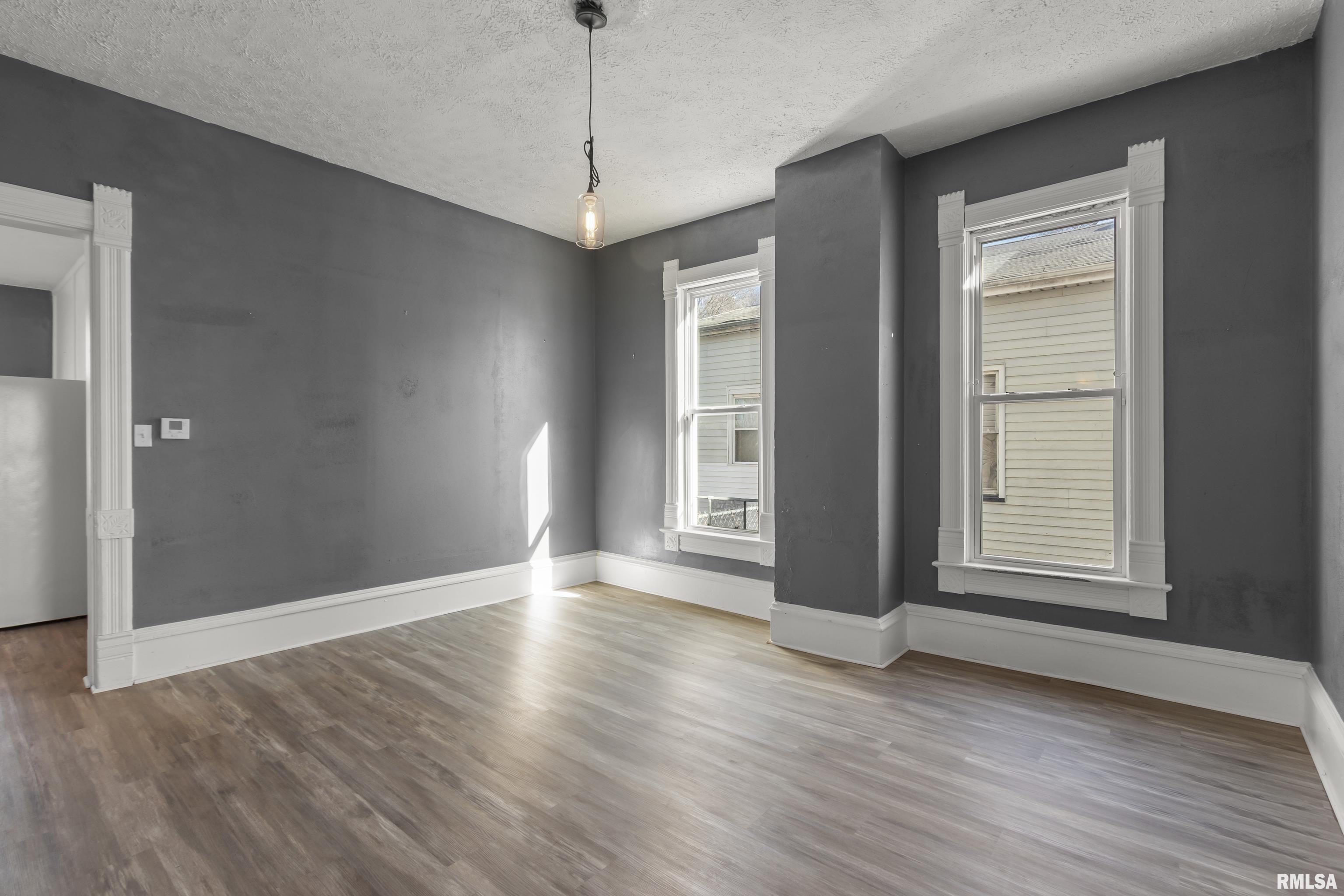 2117 West Starr Street Peoria, IL 61605 - Photo 7 of 36