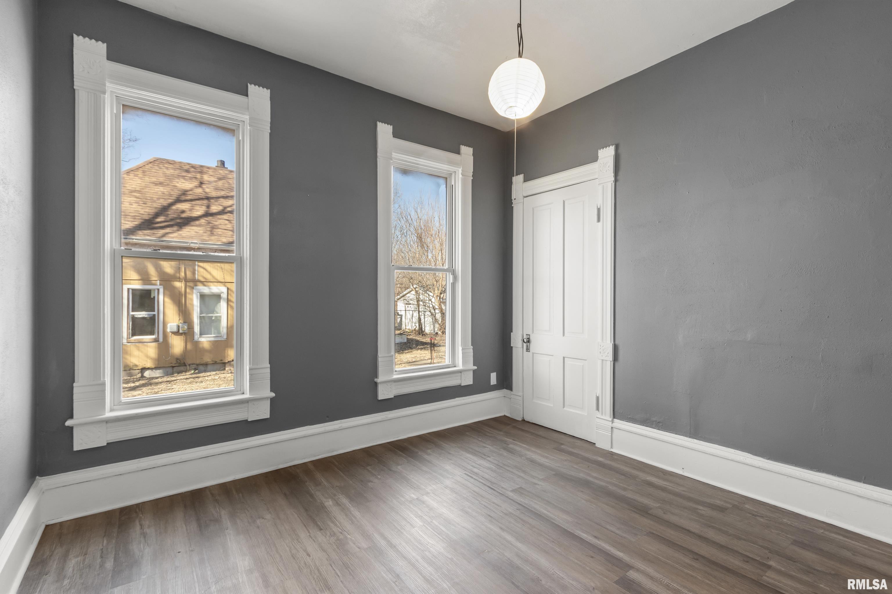 2117 West Starr Street Peoria, IL 61605 - Photo 10 of 36